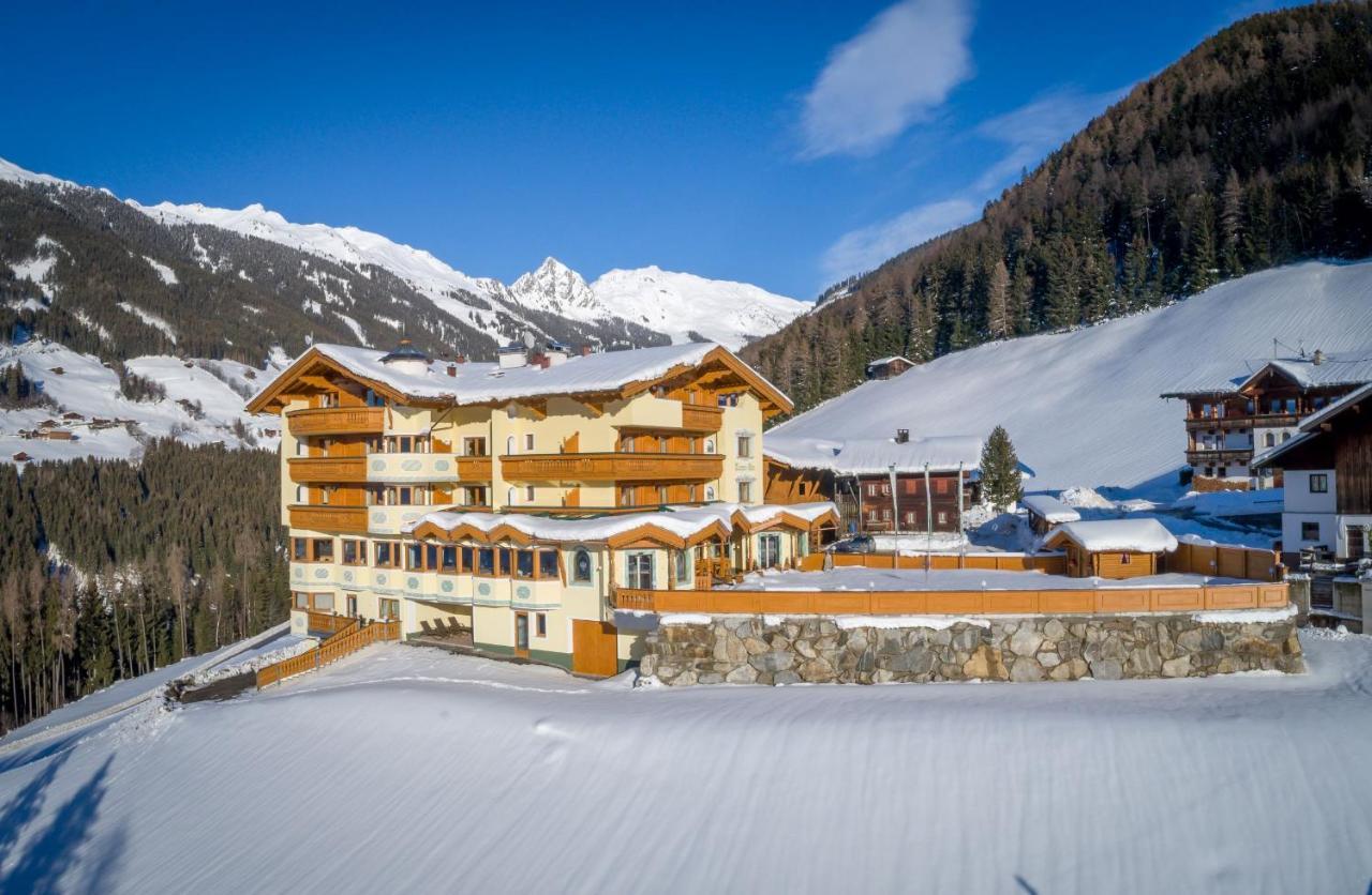 Gasthof Tannen - Alm Stummerberg Exteriör bild